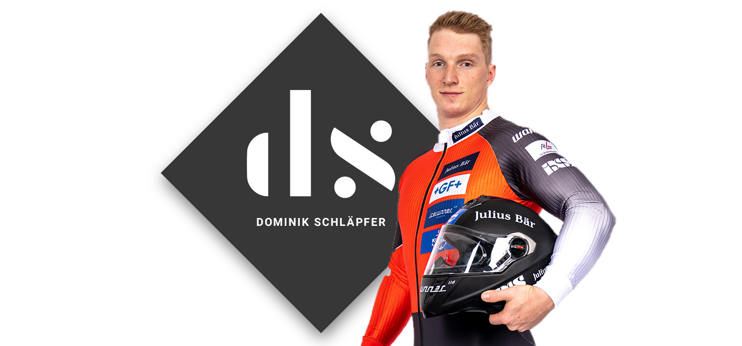 Dominik Schläpfer vor seinem Logo
